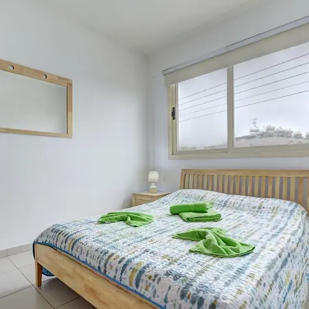 Villa Amaryllis 128 *